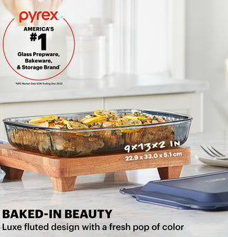 Pyrex® Colours Sculpted Smoke Bakeware Rectangle w/Plastic Lid 2.85L