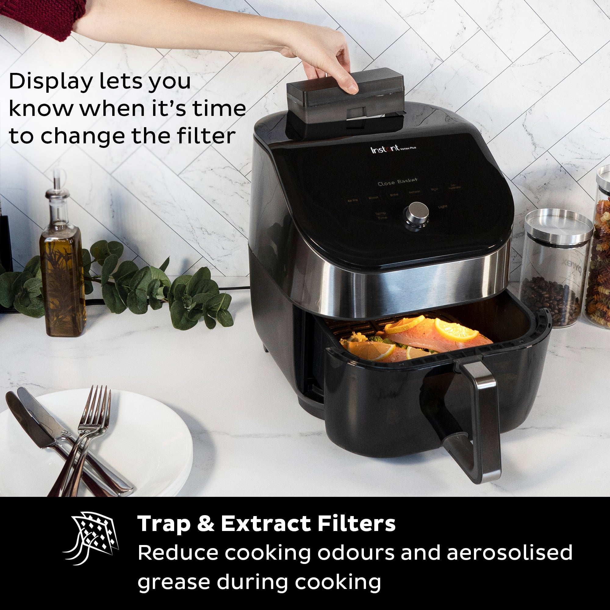 Instant™ Vortex Plus™ ClearCook Air Fryer 5.7L-140-3107-01-AU